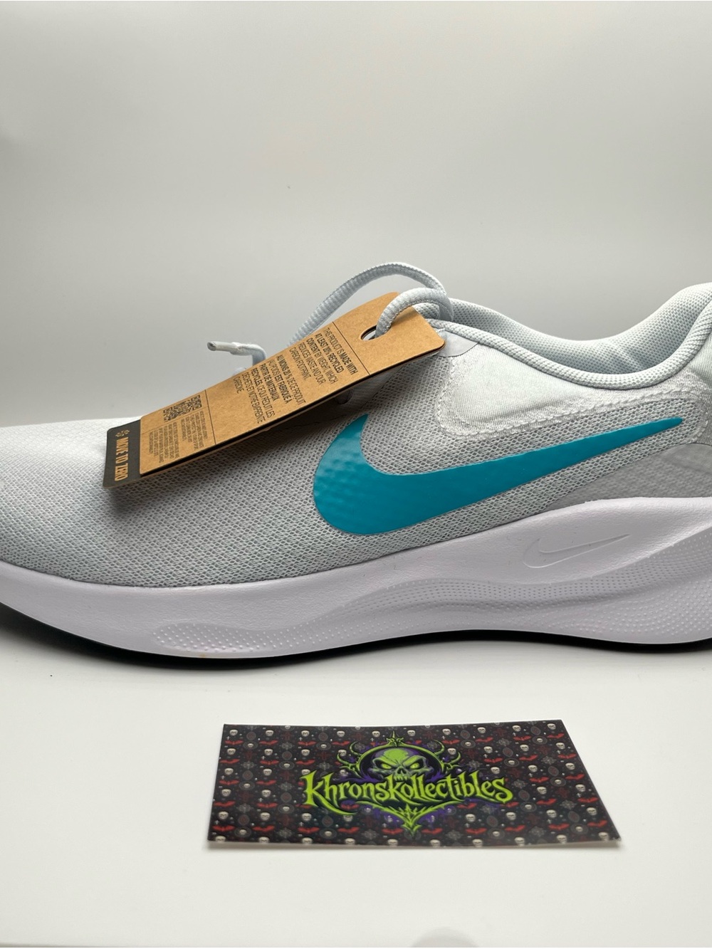 Nike Revolution 7 Men’s Low Top Lace-Up Running Sneakers FB2208-008 size 10